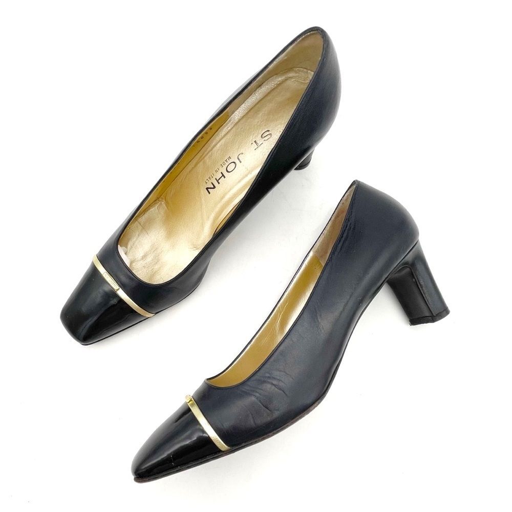 St. John Navy Leather Pumps Size 7 Gold Trim Cap Toe Classic Mid Heel Italy VTG